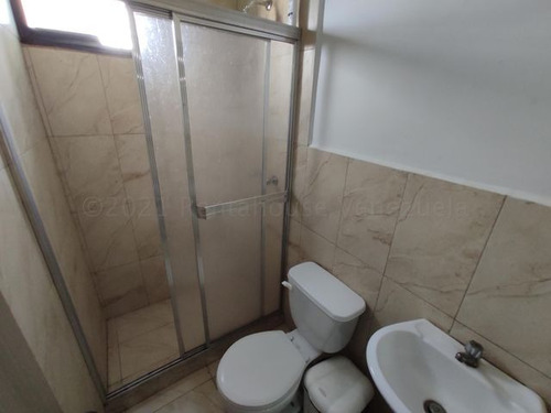 Enixon Sanchez Vende Edificios (2) Con Locales Zona Centro #23-24111