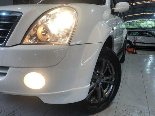 Imagem 8 de 15 de Ssangyong Rexton Ii 270 4x4 Xdi 2.7 4p 2010