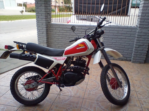 Imagem 1 de 9 de Moto Xlr-250 - 1983