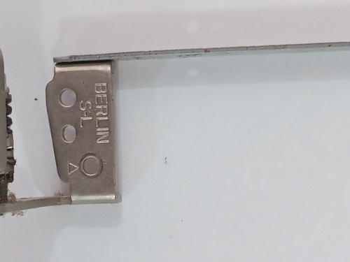 Bisagra Izquierda Toshiba C655d-s5518 (Usado)