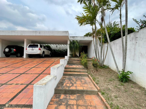 Josseyris Jimenez Vende Casa En La Viña Calle Cerrada