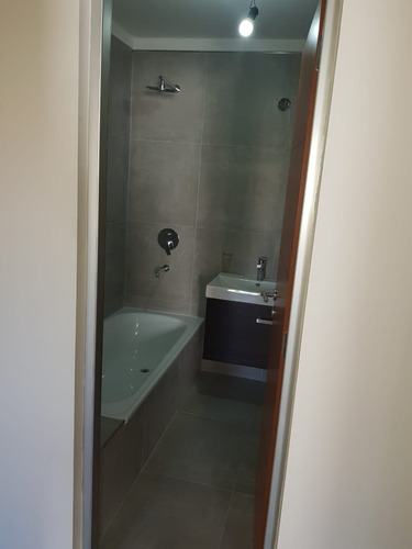 Imagen 2 de 11 de Venta Piso C/cochera Quilmes Centro