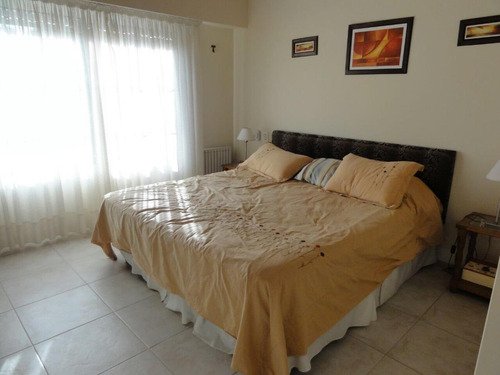 Excelente Casa Quinta Sobre Lisandro De La Torre - Tortuguitas -
