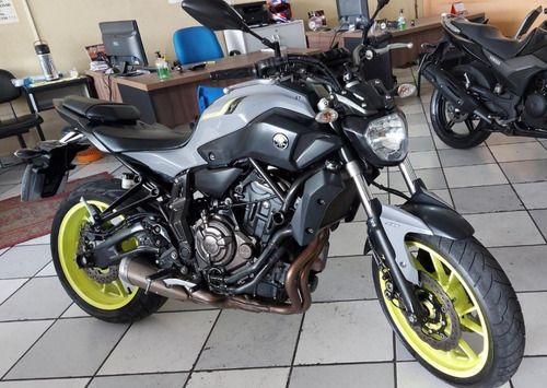 Imagem 8 de 13 de Yamaha Mt 07 Abs
