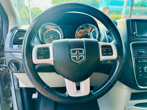 Dodge Grand Caravan 3.7 Sxt At
