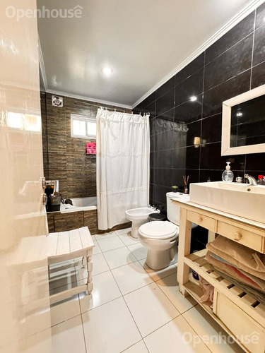 Venta De Casa En Barrioparque Matheu