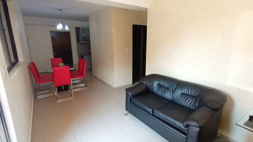 En Alquiler Apartamento Amoblado En Las Chimeneas Valencia Con Planta, 229032 Rr