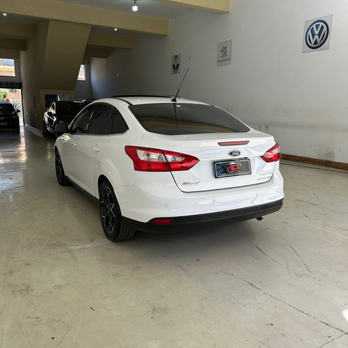 Ford Focus 2.0 TITANIUM PLUS SEDAN 16V FLEX 4P POWERSHIFT