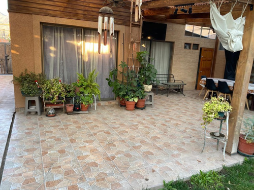 Linda Casa Familiar En El Corazón De Parque Brisas Norte