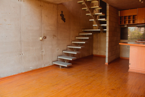 Duplex A Pasos De Plaza Ñuñoa, Irarrázaval, Metro Chile Espa
