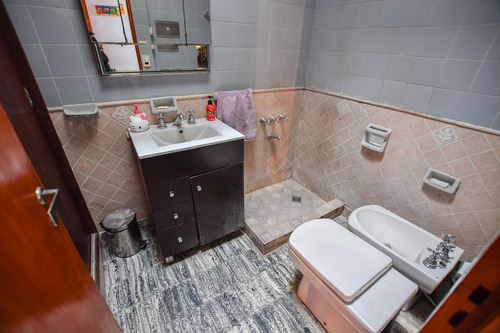 Imagen 14 de 21 de Casa De 2 Dormitorios En Venta La Plata