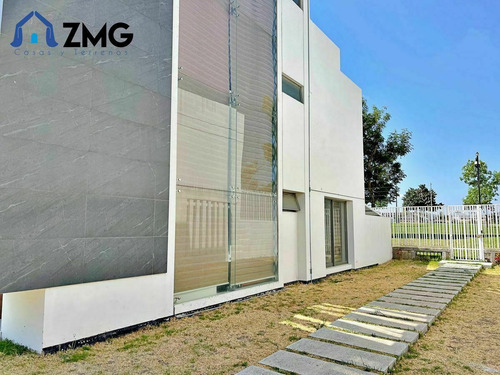 Hermosa Casa En Solares Lago Norte Con Vista Al Parque Y Lag