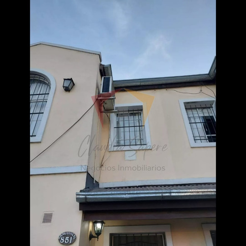 Venta Duplex Dos Dormitorios, Quincho, Parrilla, Jardin, Cochera. Pilar