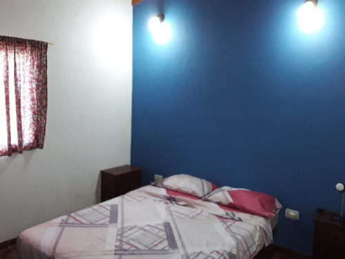 Imagen 6 de 18 de Chalet A 6 Cuadras Del Mar - Calle 83 N° 648 - Mar Del Tuyu