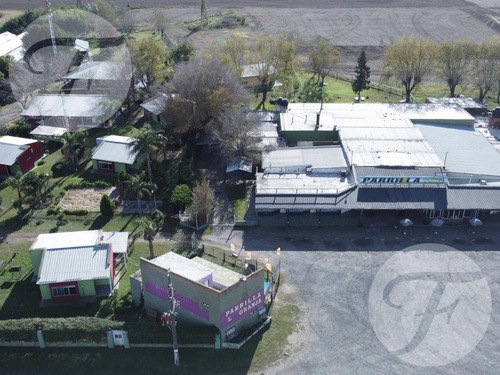 Oportunidad De Inversión En San Pedro Sobre Ruta 9 I Parador La Granja Con Salón Para 850 Comensales I Con Bajada Oficial Sobre Rn9 I Una Casa Con Pileta