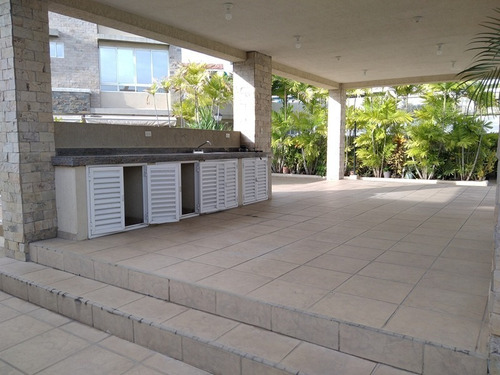 Imagen 21 de 23 de Town House En Alquiler Conj. Res Costa Dorada