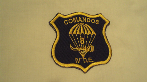 Parches Compañía De Comandos 8, Iv División De Ejército
