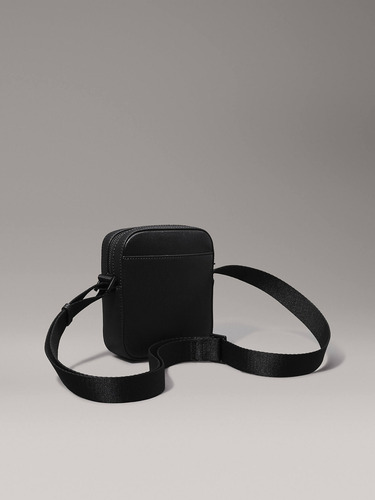 Bandolera Color Negra Calvin Klein De Hombre