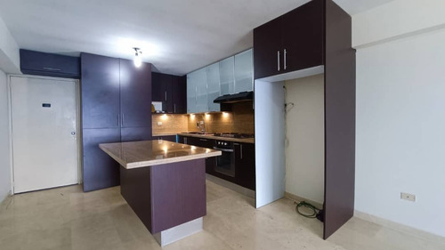 Imagen 4 de 13 de Apartamento En Venta En Catia La Mar Con Vista Al Mar La Guaira