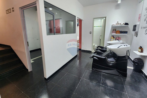 Venta Local En Bernal Centro De 190m2 C/cochera