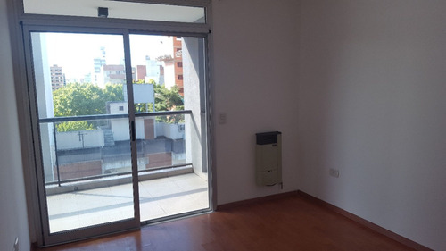 Imagen 12 de 29 de Departamento De 2 Dormitorios Con Cochera
