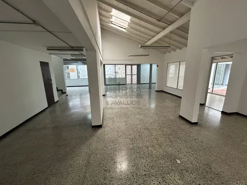 Local En Venta En Medellin - Poblado