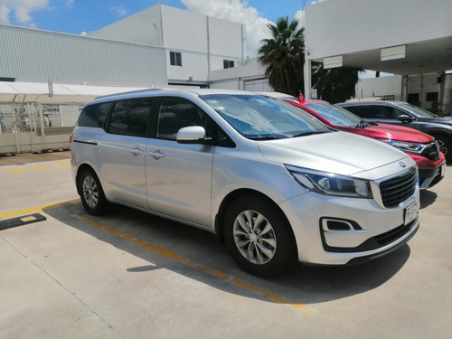Imagen 3 de 7 de Kia Sedona Lx 2020