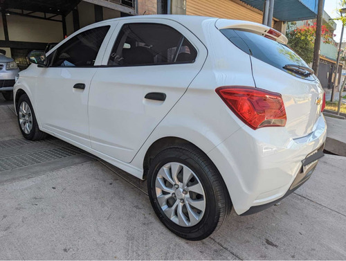 Imagen 7 de 7 de Chevrolet Onix 2018 1.4 Lt 98cv