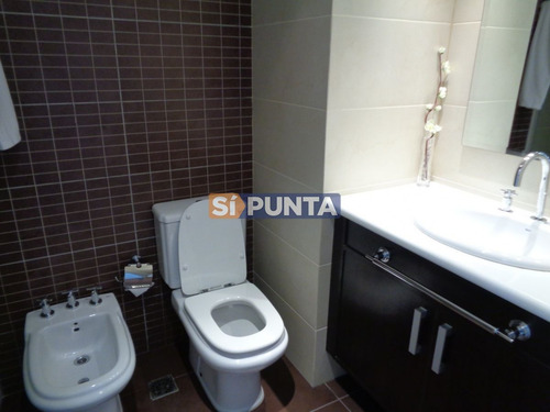 Imagen 12 de 22 de Apartamento Ubicado En Playa Brava