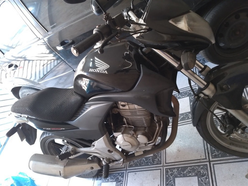 Imagem 2 de 14 de Honda Cb 300 R