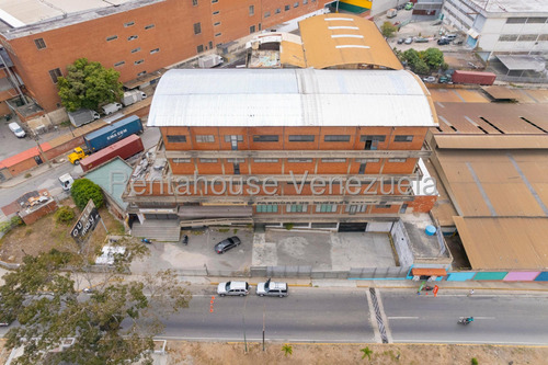 Ss: Vende Edificio 23-9006 En La Yaguara De 10.430 M2