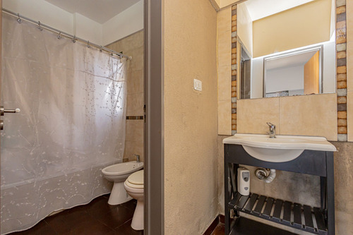 Depto 2 Amb. Balcon+cochera. Financia-permuta