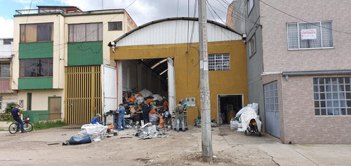 Imagen 1 de 12 de Comercial En Ricaurte(bogota) Fr: 21-502