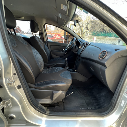 Imagen 11 de 15 de Renault Sandero Stepway Privilege C/gnc Km:12.000 Año2018