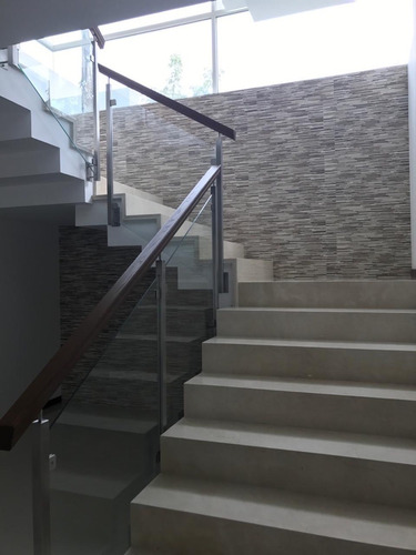Hermosa Residencia En La Ceiba A La Venta