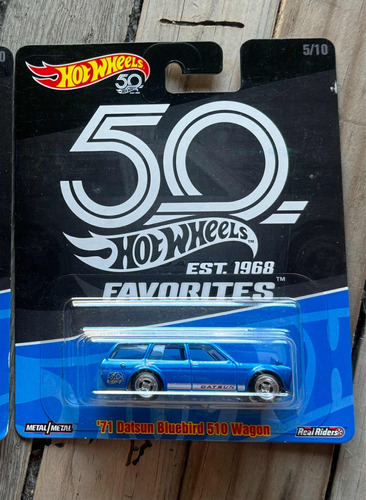 Hot Wheels Premium Gomas 50 Aniversario Datsun Bluebird 510