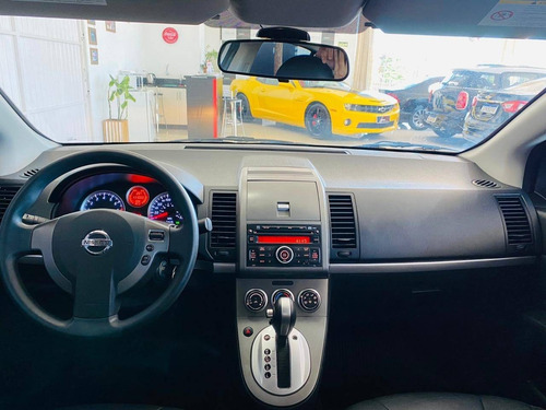Nissan Sentra 2.0 16v Flex 4p Automático