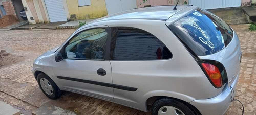 Imagem 3 de 9 de Chevrolet Celta