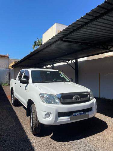 Toyota Hilux 2.5 Cab. Dupla 4x4 4p