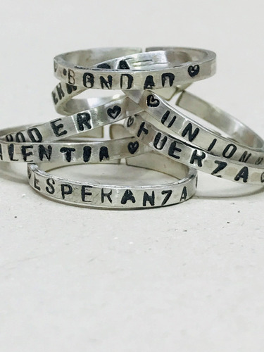 Imagen 1 de 3 de Anillos De Plata