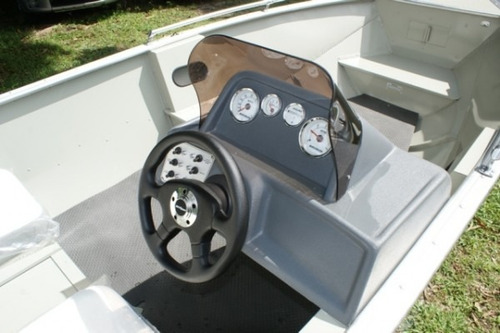 Imagem 9 de 13 de Barco Metalglass Karib 550 Special