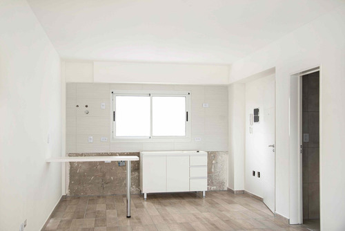 Imagen 4 de 23 de Venta Monoambiente Divisible - Saenz Peña Estrenar