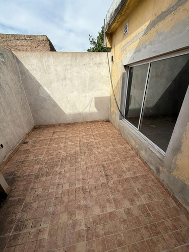Local Con Dos Casas A Reciclar En Venta En Juan De Zamora 3739 (remedios De Escalada)