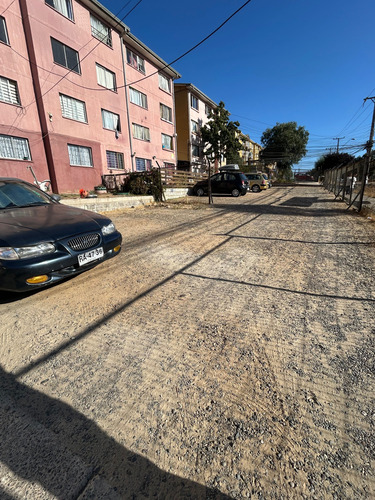 Muy Buen Estado Estacionamiento Común (81892)