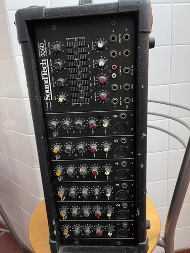 Consola Potenciada De 6, Soundtech 306d