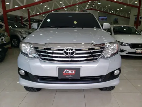 Toyota Fortuner Sr