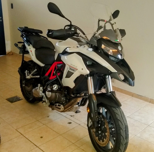 Imagen 2 de 10 de Impecable Benelli Trk502 - Escucho Ofertas !!!