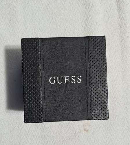 Relógio Guess Maravilhoso.Pouco Uso. Bateria Trocada.