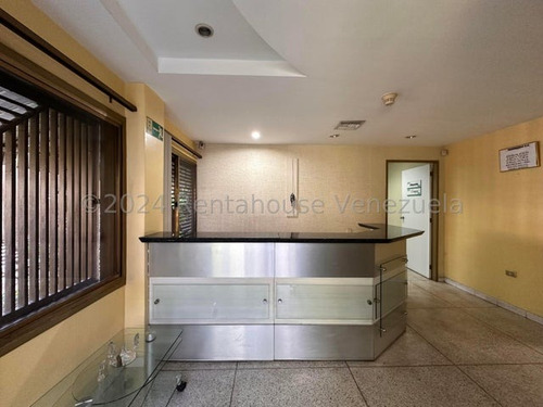 Cf Hermoso Edificio Con Excelente Distribución Con Mobiliario De Oficina A La Venta En El Limón!! Listing 25-14707
