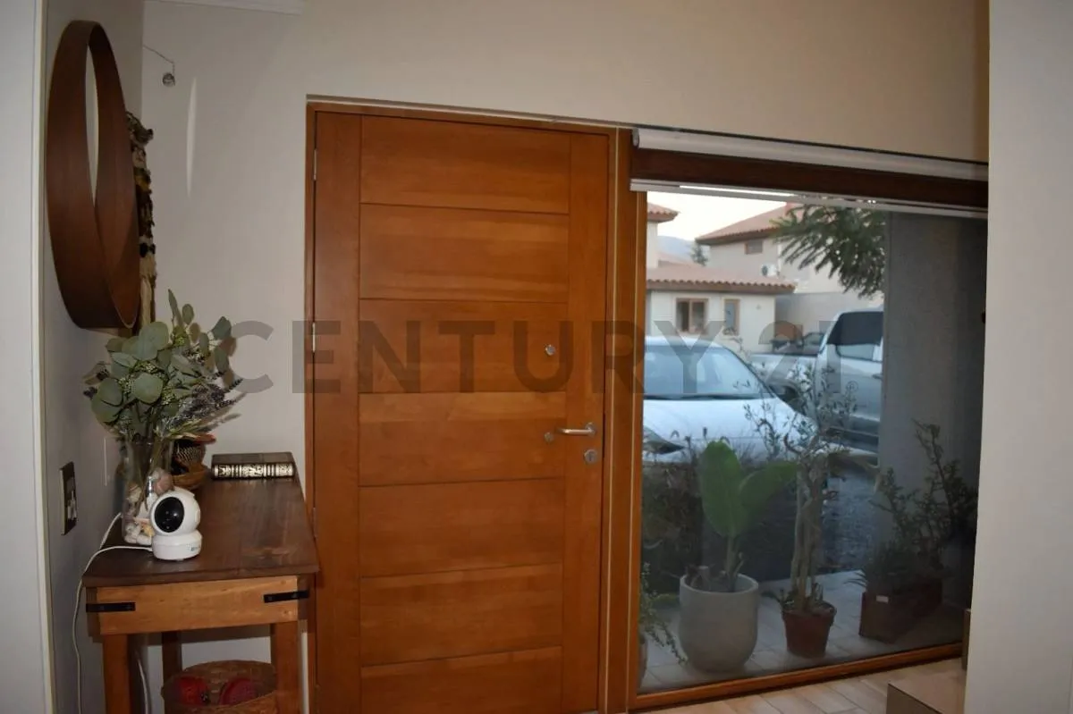 Imagen 3 de 25 de Arriendo Hermosa Casa Chicureo Norte